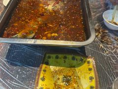 -老街烧烤大排档·地道湖北菜·龙虾馆(汉口火车站店)