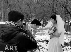 -雪中彩影婚纱摄影·微光艺术中心