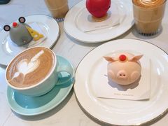 -Fridi Patisserie Cafe