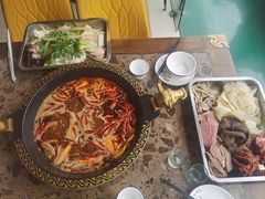 -好吃鬼高原牦牛杂火锅(古尔沟分店)