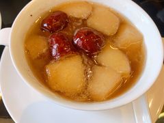 銀耳雪蓮子炖津梨-北京四季酒店·采逸轩