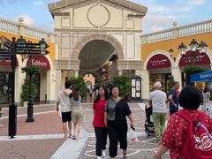 -佛罗伦萨小镇广佛名品奥特莱斯(疏港路店)