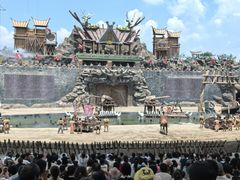 -七彩云南欢乐世界