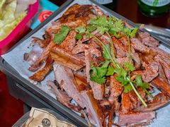-沪上名羊天下•烤羊腿•东北烧烤•小龙虾(浦东直营总店)