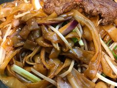 干炒牛河-潮粥荟·潮汕砂锅粥(槐房万达店)