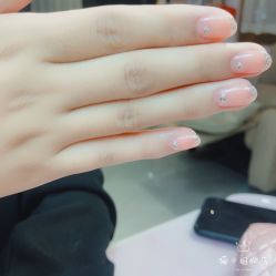 -猫小姐美发美甲造型店