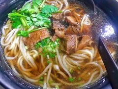 -李先生牛肉面大王(北京站售票厅餐厅)
