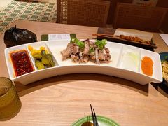 -耶里夏丽·丝路国际·新疆餐厅(浦东区东方路店)