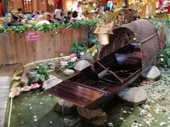 -老滇山寨•云南特色菜•地方菜•民族风情歌舞表演(金碧店)