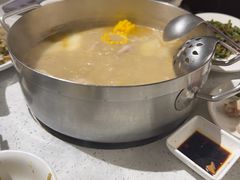 -肥仔文澳门猪骨煲(南京西路店)