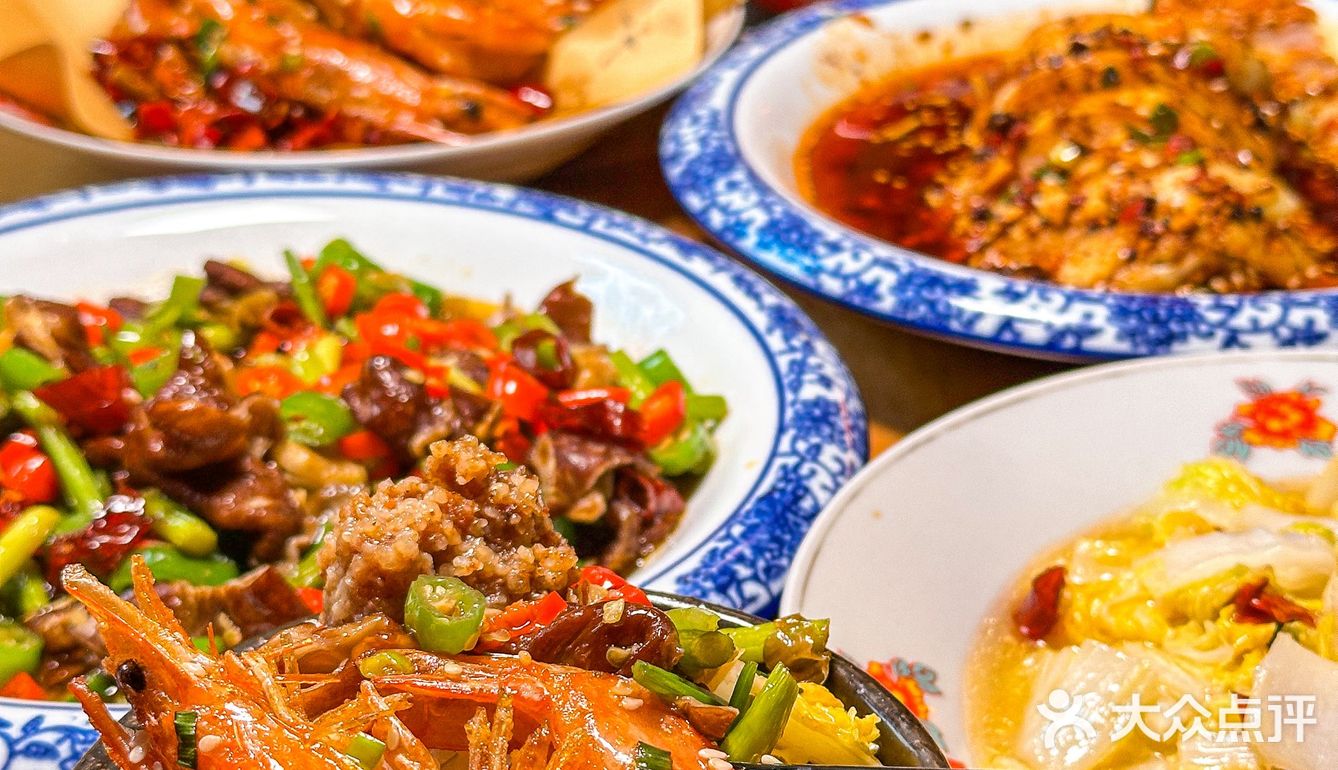 终于有能让我吃饱的中式小酒馆了，开始炫饭