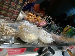 -百品聚旋转火锅(万德庄店)