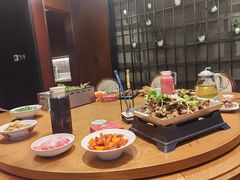 -琥珀老六龙虾(四里河店)