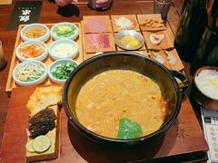 -银米·云南传统过桥米线(双廊黑金冠店)