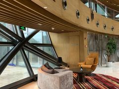 -上海滴水湖皇冠假日酒店