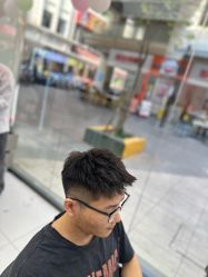 -乾健·烫染·接发SALON