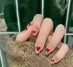 -悦指间美甲美睫