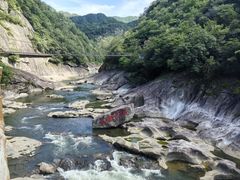 -燕子河大峡谷天坑仙境