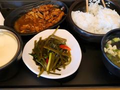 -三千粉牛肉米粉(来客茂店)