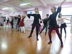 -雅米拉艺术中心(少儿舞蹈培训)