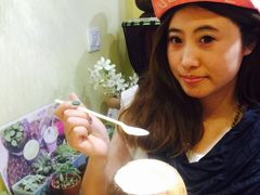 -志龙皇冠吃货椰子铺