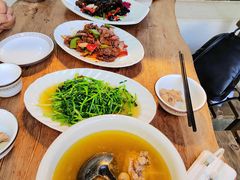 -乡村小榭饭店