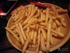 -Helens海伦司小酒馆(津湾广场店)