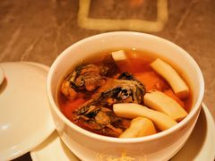 椰子炖竹丝鸡汤-啫神·广州地标美食(北京路店)