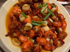 -巴厘龙虾·榜首油焖大虾(音乐学院·沿江酒馆店)