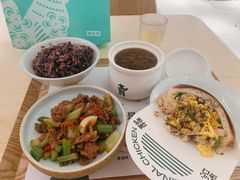 -老乡鸡(上海白玉兰广场店)