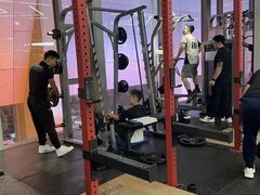 -懒人Club运动健身·运动康复·私教(卓越时代广场店)