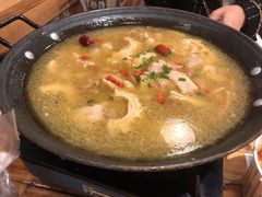 -霄汉牛三鲜湖北砂锅菜(万松园2店)