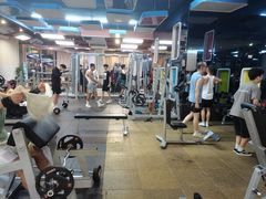 -奇迹健身金茂汇店