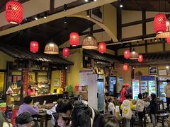 -富正毅三下锅·湘西韵味(天门山索道店)