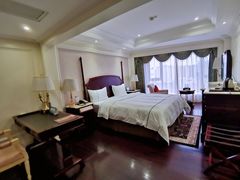 -茂名熹龙国际大酒店(人民广场高铁站店)