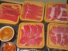 -匠牛亭·锅物烧肉放题自助(昆百大·泰业城店)