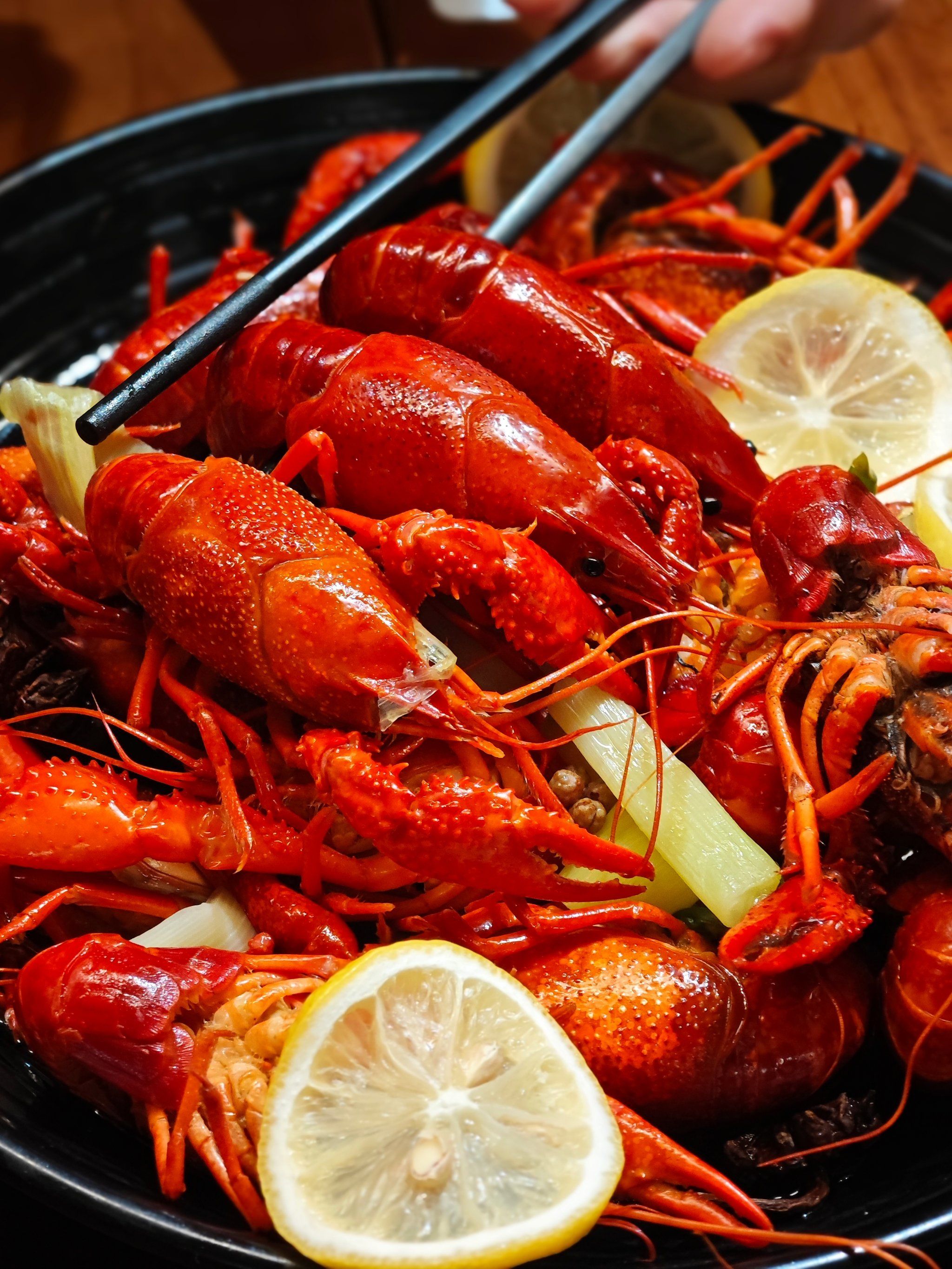 在居民区的龙虾店,越是不一般,不信就来试试