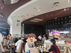 -荣誉国际酒店-云顶旋转餐厅