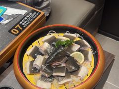 -草家酱蟹炭火烤肉店(珲春南路二店)