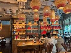 -荣家黄鱼面(南京西路店)