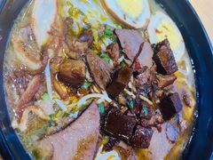 -花溪巷牛肉粉(泉城路店)