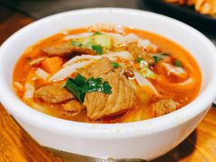 招牌酸辣哨子面-西安老王家(振兴西路店)