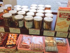 -红宝石·鲜奶小方·海派西点房(金杨店)