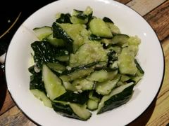 蒜泥黄瓜-虾弄弄海派小龙虾·牛羊蝎子火锅