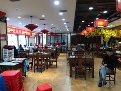 大堂-那家老院子东北菜·饺子·小鸡炖蘑菇(艳华街店)