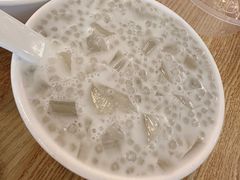 九毛膏拼西米露-翁林甜品