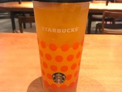 -星巴克(武汉金色港湾店)
