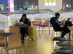 -麦当劳(合肥南站候车层)