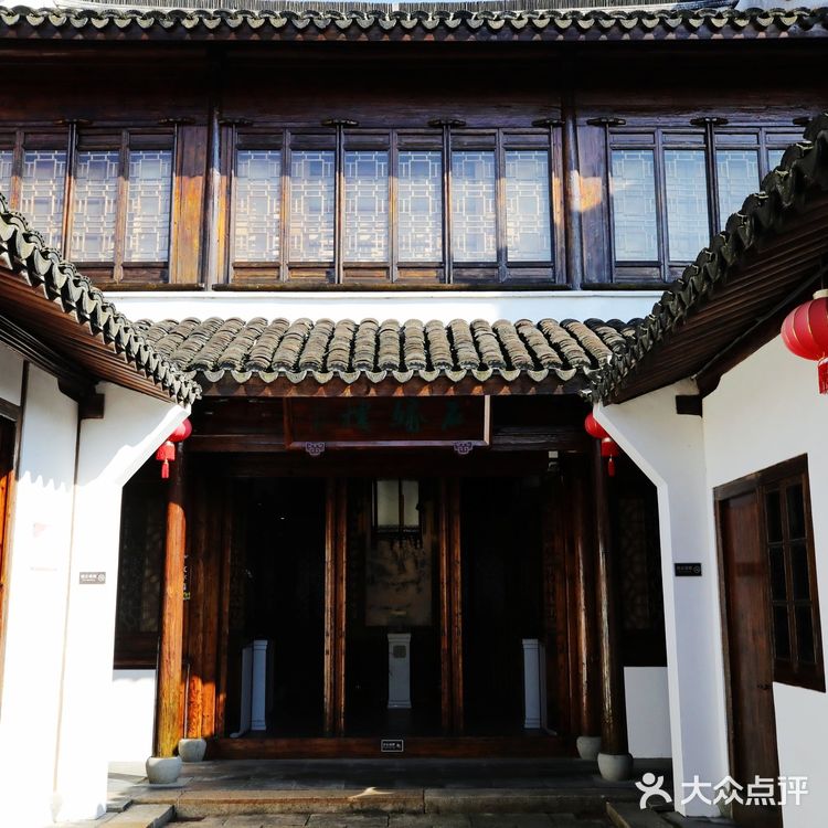 免费白相高桥老街