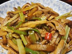 -魏铭鱼头捞饭(晋阳路店)